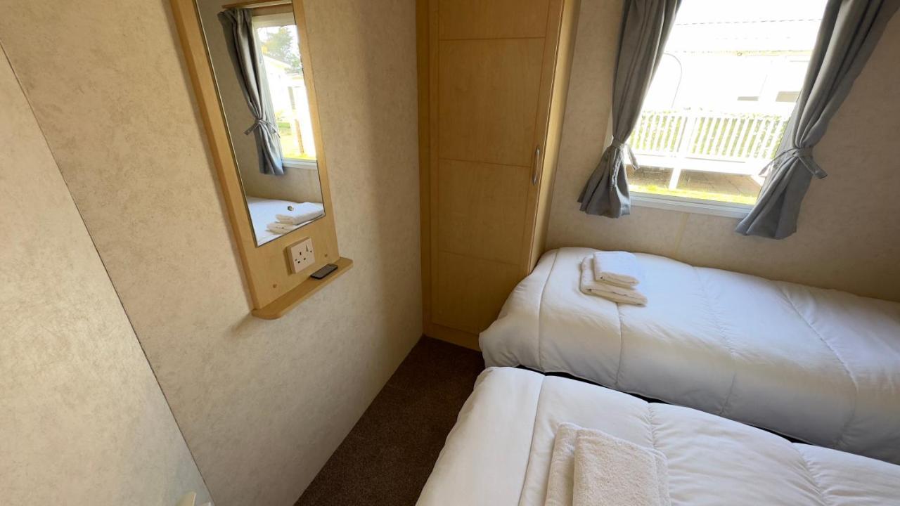 Holiday Freedom Clacton-on-Sea Extérieur photo